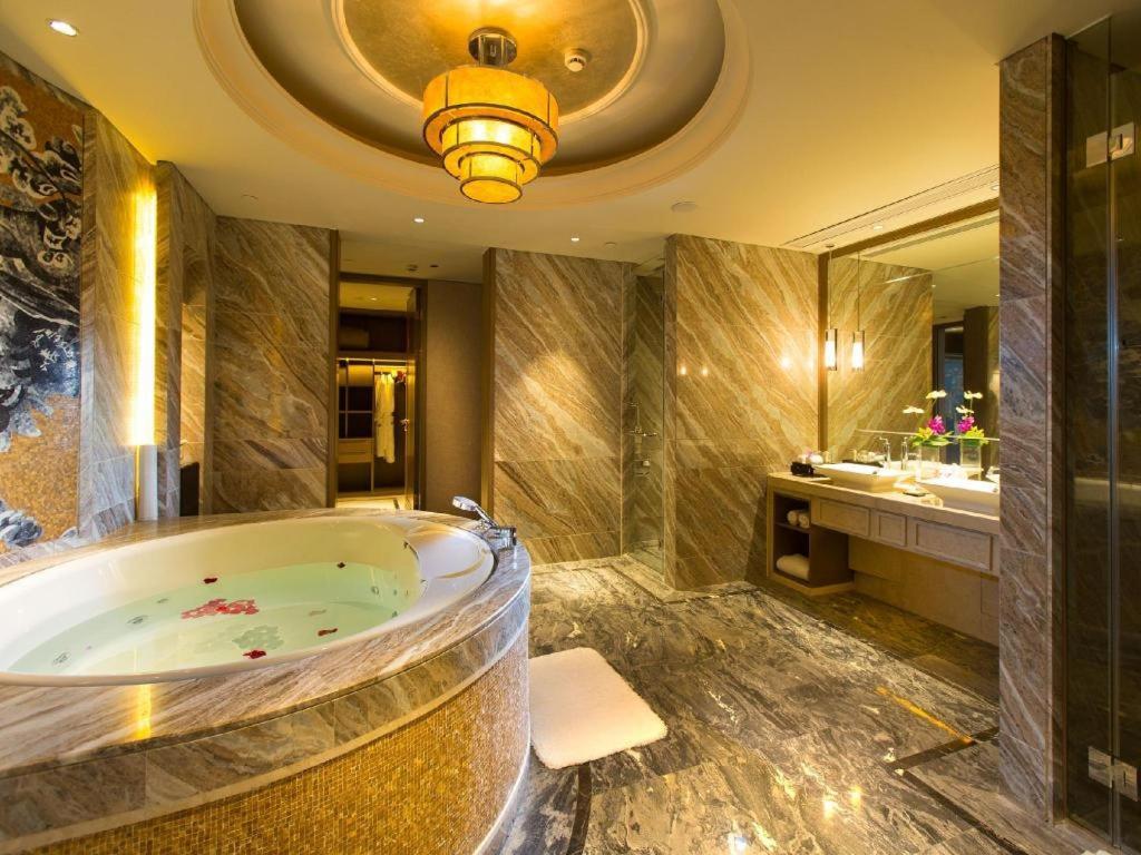 New Century Grand Hotel Hangzhou Zheshang Exterior foto